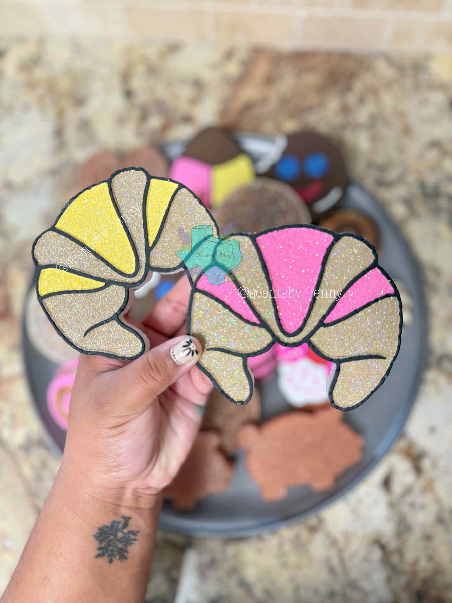 Cuernito Silicone Mold