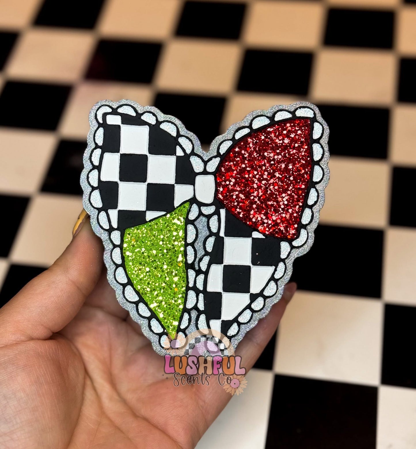 Checkered Scalloped Bow Silicone Mold