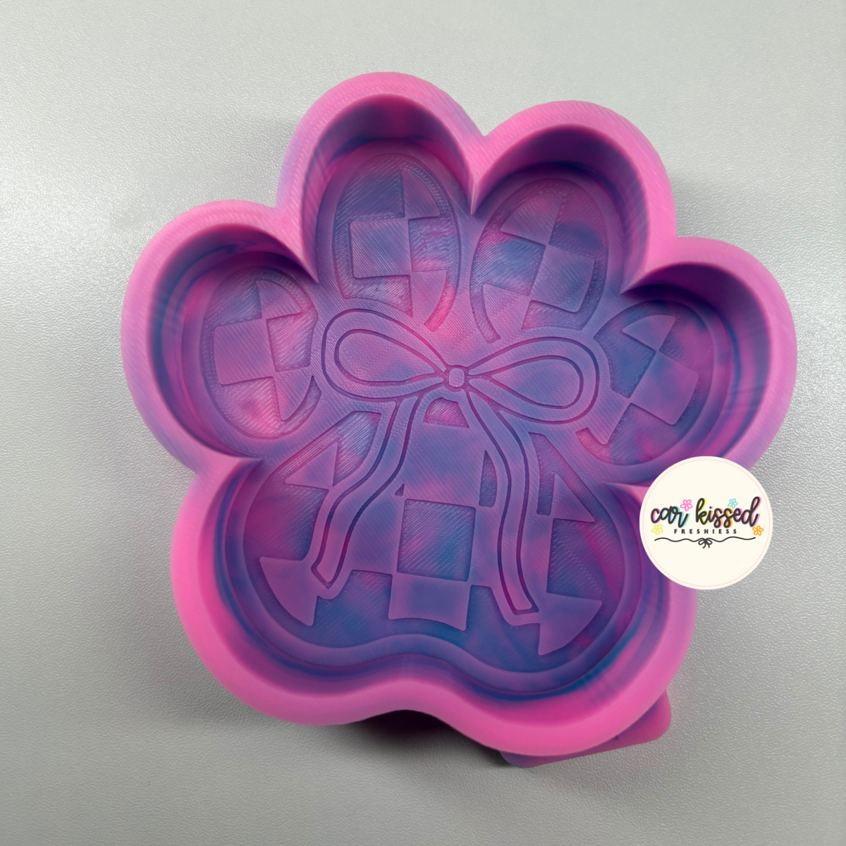 RTS Checkered Paw print