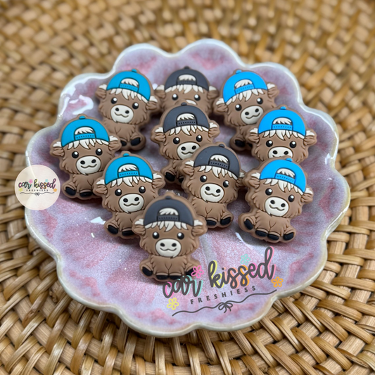 Cow w Backwards Hat Focal Beads